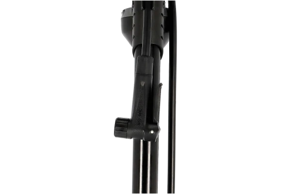 XLC Floor Pump PU-S06 on tukeva ja tehokas jalkapumppu