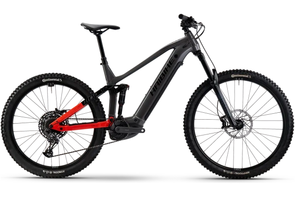 Aktiivisille maastopyöräilijöille, jotka etsivät suorituskykyä ja kestävyyttä haastaviin reitteihin. HAIBIKE ALLMTN 4 sähköpyörä